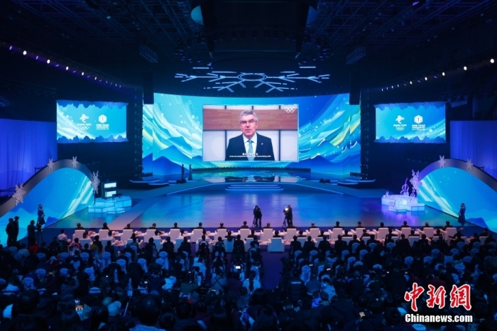 一朵雪花的故事在延续：北京冬奥会一周年的传