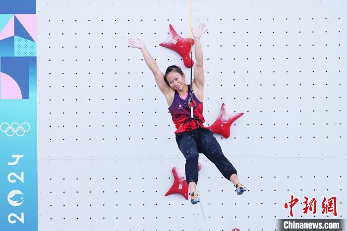 巴黎奥运攀岩赛：邓丽娟夺银，成为中国队在奥