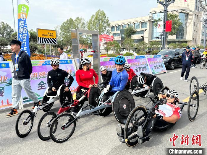 海北藏族自治州海晏县环青海湖系列赛事再启征