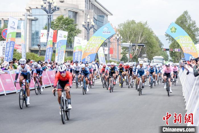 海北藏族自治州海晏县环青海湖系列赛事再启征