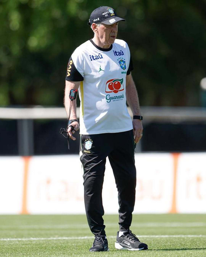 巴西国家队全力备战世界杯 克罗地亚强敌挑战引