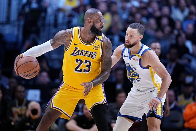 詹姆斯缺阵湖人爆冷胜率飙升，东契奇+里夫斯成