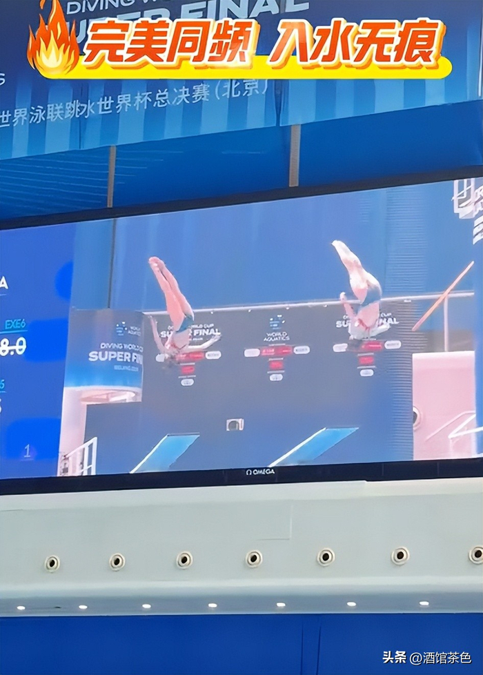 陈艺文陈佳女子双人3米板夺冠 郭晶晶执裁见证传
