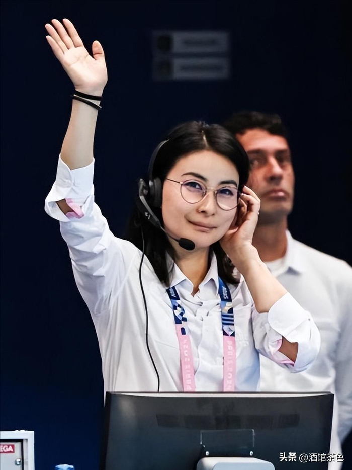 陈艺文陈佳女子双人3米板夺冠 郭晶晶执裁见证传